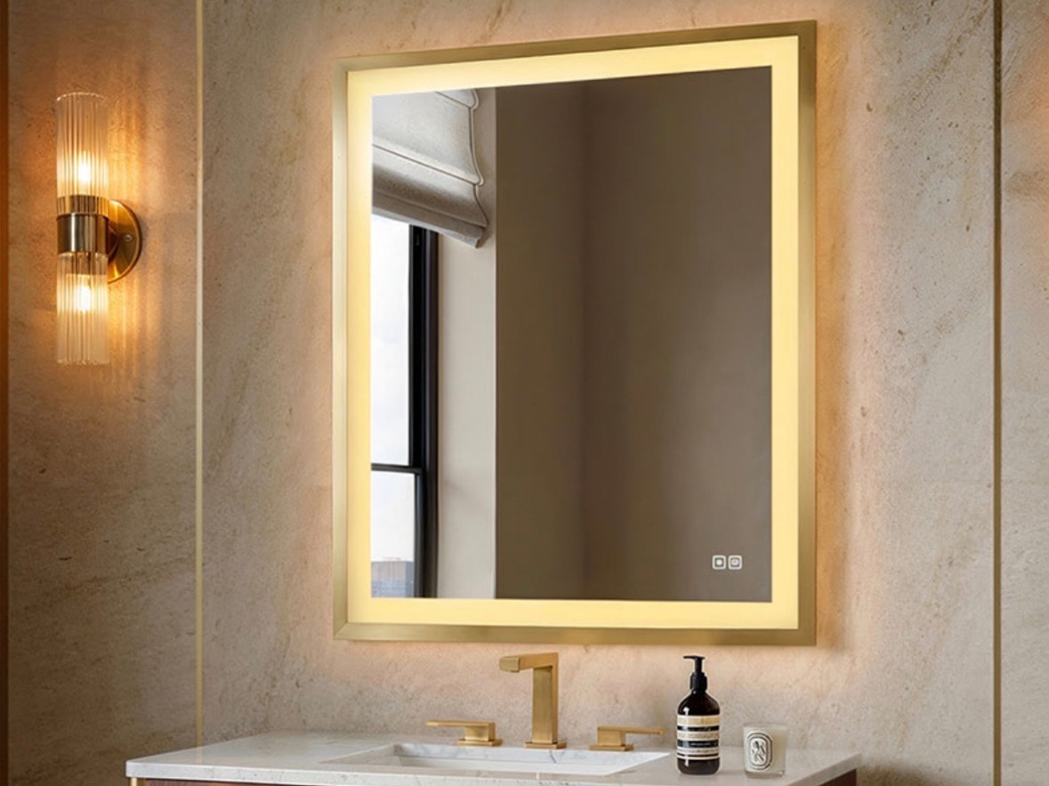 MADELI illuminated mirror with brass fixtures